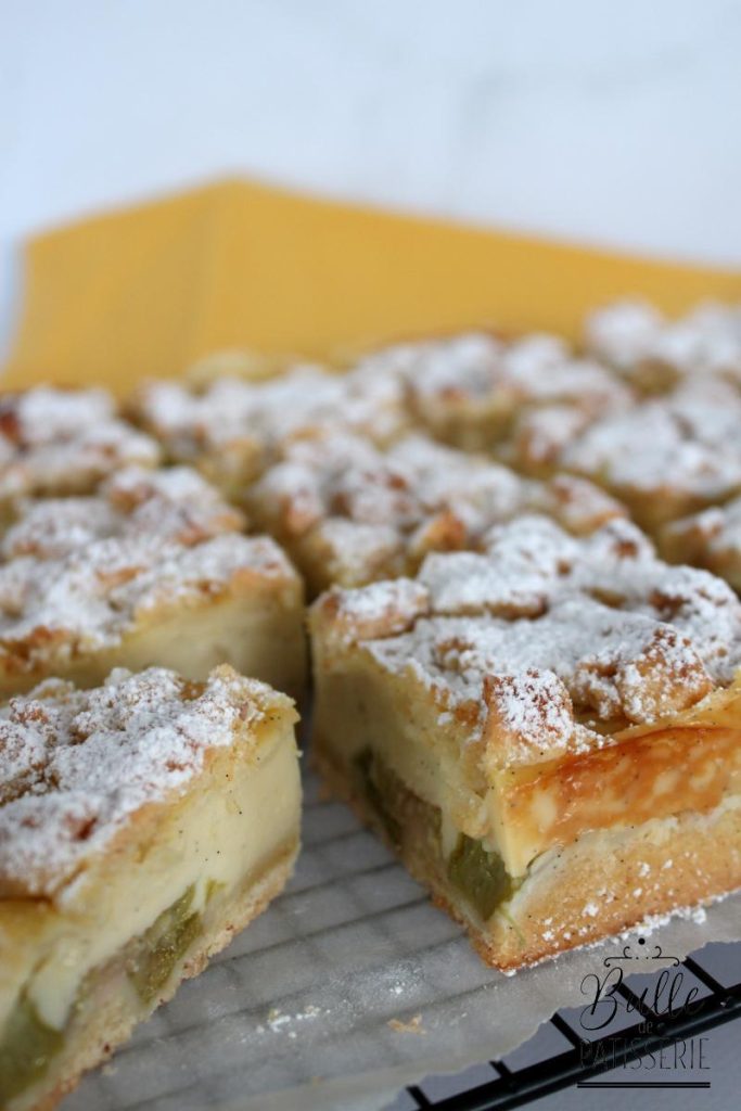 Dessert d'été : les carrés pâtissiers à la rhubarbe