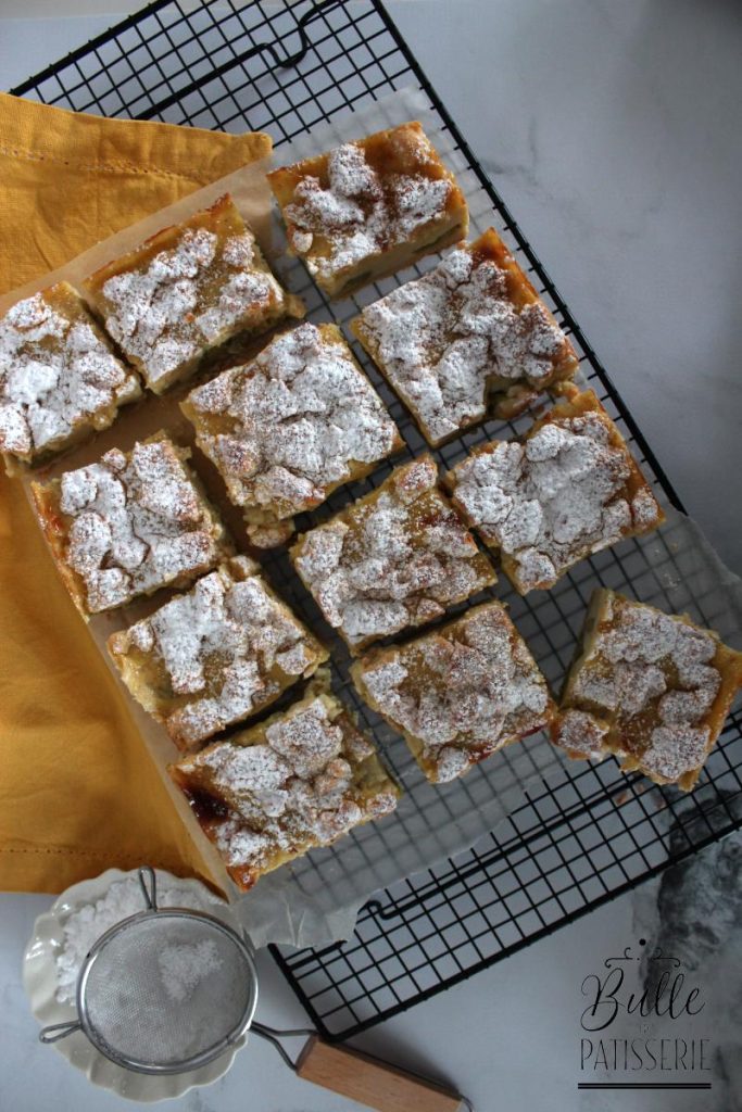 Recette des carrés à la rhubarbe